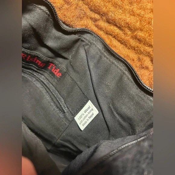 Rising Tide 100% Wool Floral 3D Rose Hippie Shoulder Bag - Picture 9 of 9